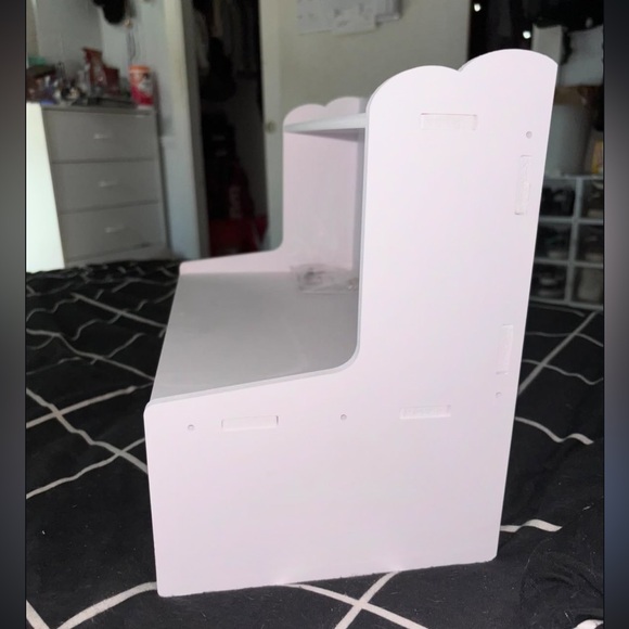 BRAND NEW WITH BOX WHITE DESK ORGANIZER - Picture 2 of 3